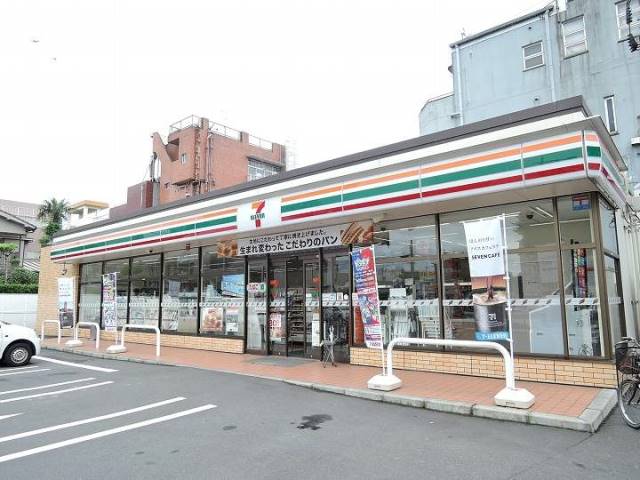 コンビニ　セブンイレブン鹿児島護国神社前店（コンビニ）まで305m