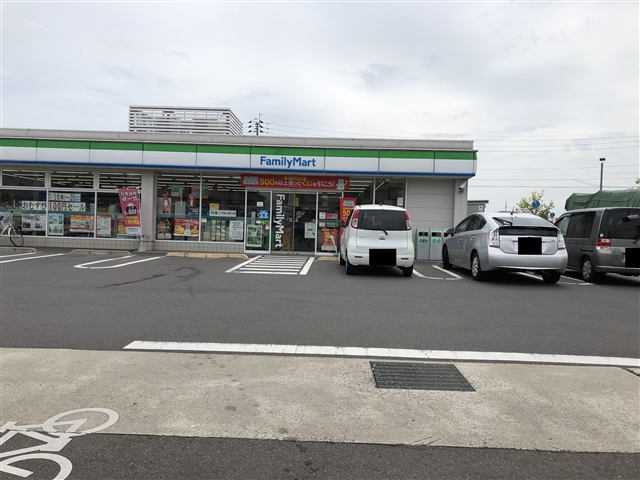 コンビニ　ファミリーマート高松仏生山北店（コンビニ）まで331m