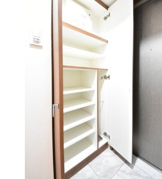 玄関　玄関※別部屋参考写真