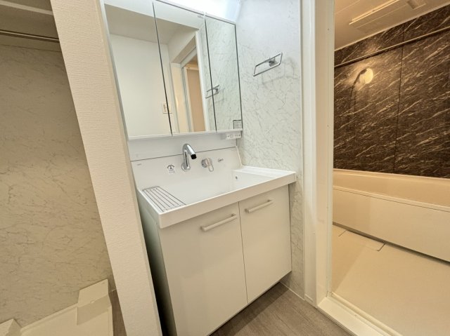 洗面設備　※同社施工物件イメージ