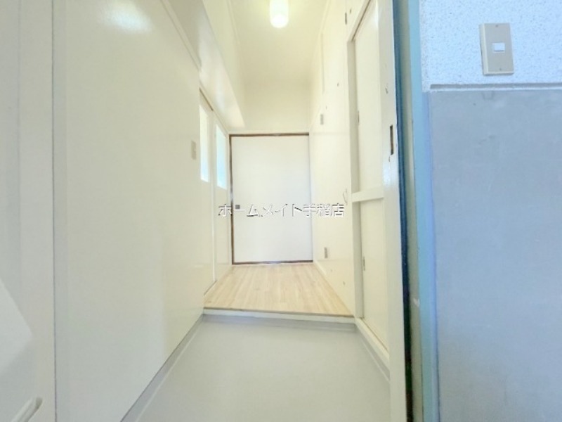 玄関　玄関スペース、シューズボックス付きです♪