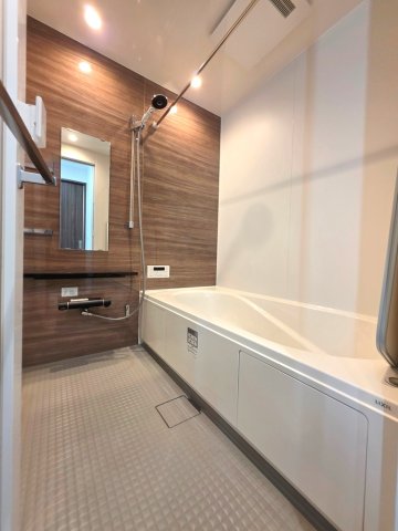 バス・シャワールーム　同間取り別部屋の参考写真