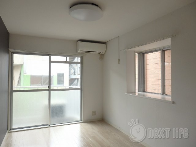 居室・リビング　アムザック相模