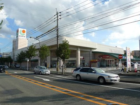 スーパー　サンリブ高須（スーパー）まで817m