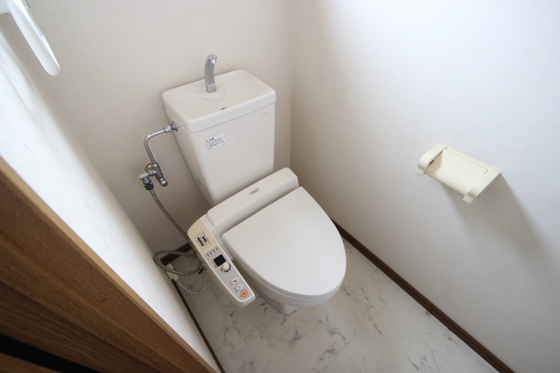 トイレ　※ほかの部屋の写真です。