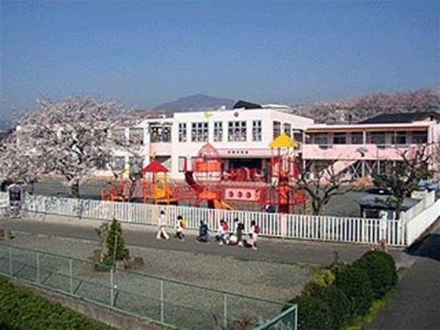 幼稚園・保育園　成瀬幼稚園（幼稚園・保育園）まで729m