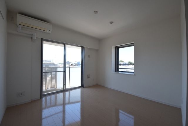 居室・リビング　別部屋参考写真