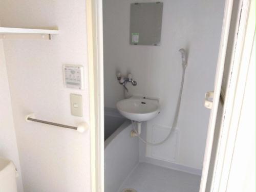 レオパレスCozy courtの風呂写真