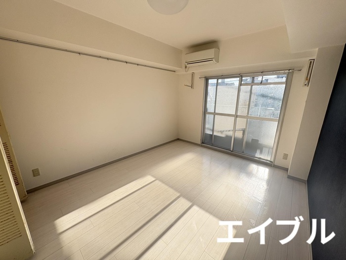 コーポレートロード21 小松原の居間写真