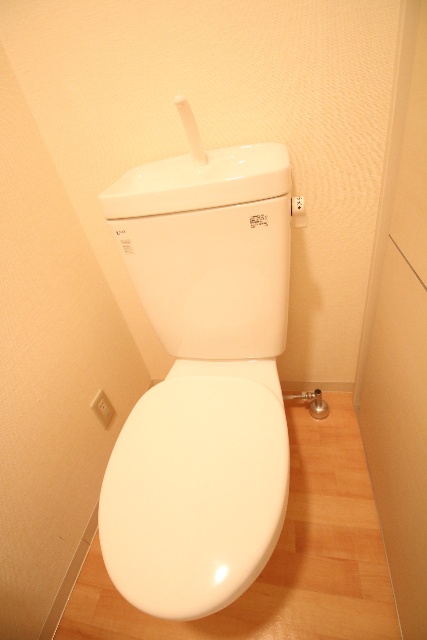 トイレ　※別室の参考写真です