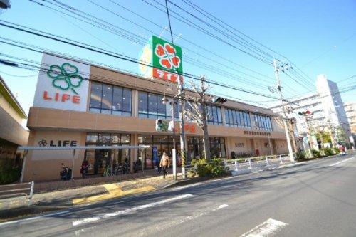 スーパー　ライフ青葉しらとり台店（スーパー）まで290m