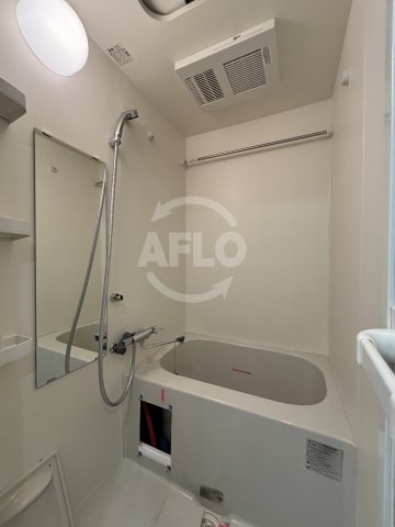 バス・シャワールーム　スワンズシティ大阪クレアスト　浴室