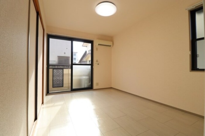 居室・リビング　図面と現状に相違がある場合には現状を優先