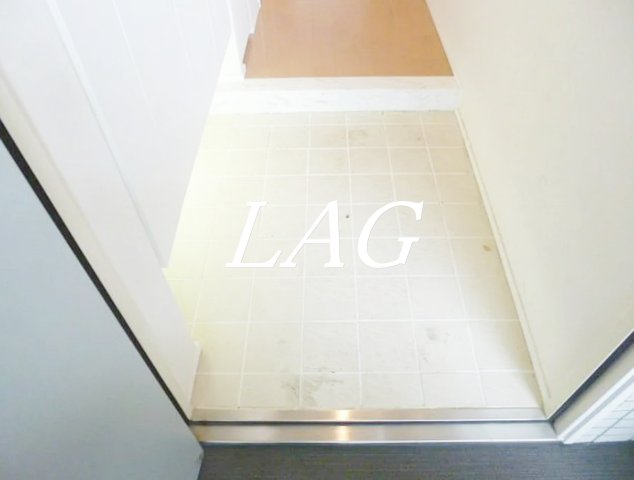 玄関　玄関です。