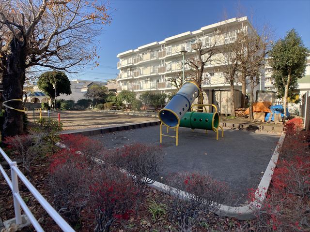 公園　中央6号公園（公園）まで4738m