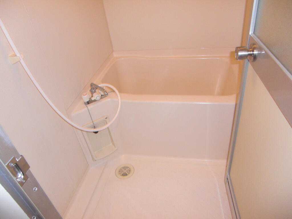 バス・シャワールーム　バス