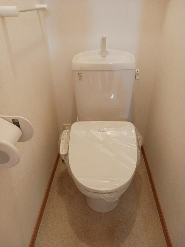 トイレ　図面と現状に相違がある場合には現状を優先