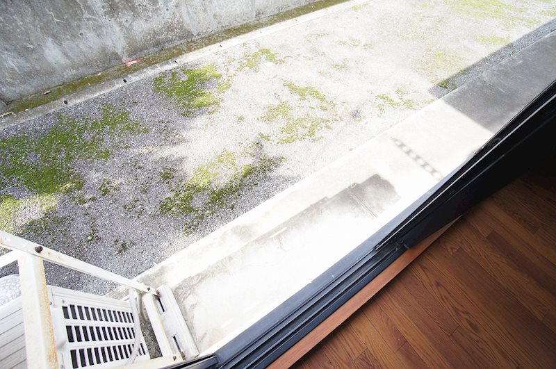 バルコニー　西側向きのベランダです♪