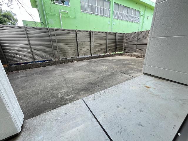 バルコニー　庭