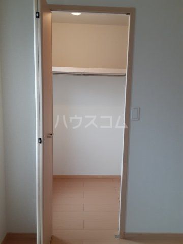 エムズ サニー ガーデン VIIIの内装写真