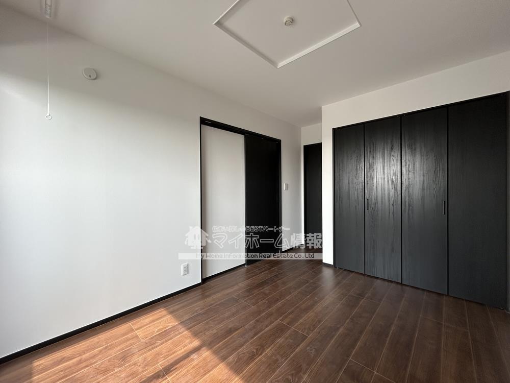 居室・リビング　※内観写真はJ号を引用しており、内装が異なる場合がございます