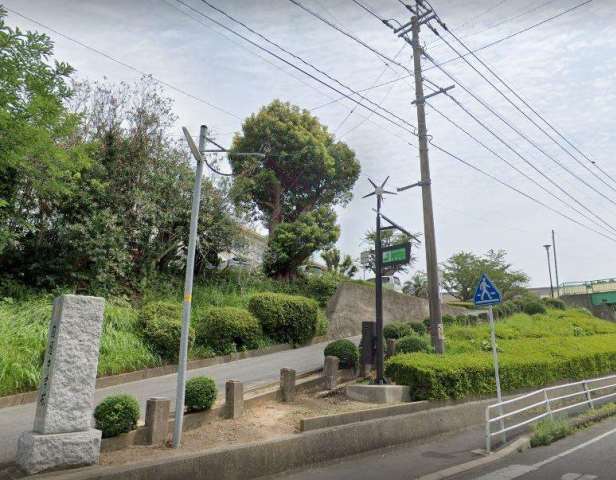 中学校　岡垣中学校（中学校）まで1457m