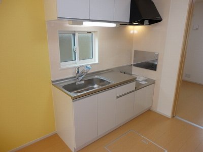 キッチン　コンパクトなキッチンで掃除もラクラク