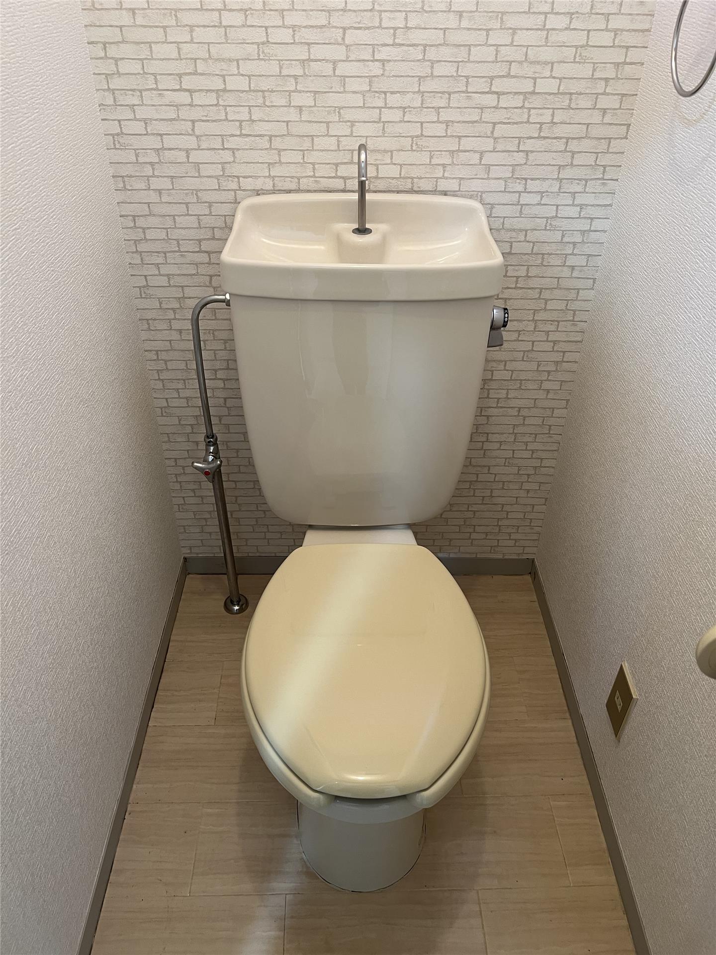 トイレ　トイレ