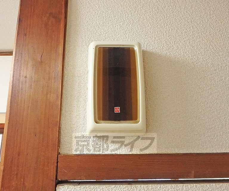 セキュリティ　玄関チャイムです。