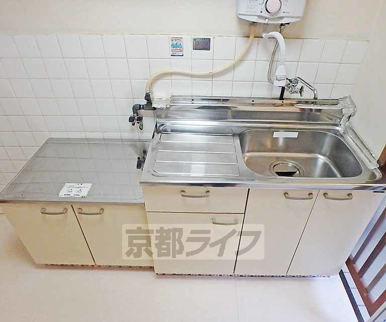 キッチン　使い勝手の良いシステムキッチンです。