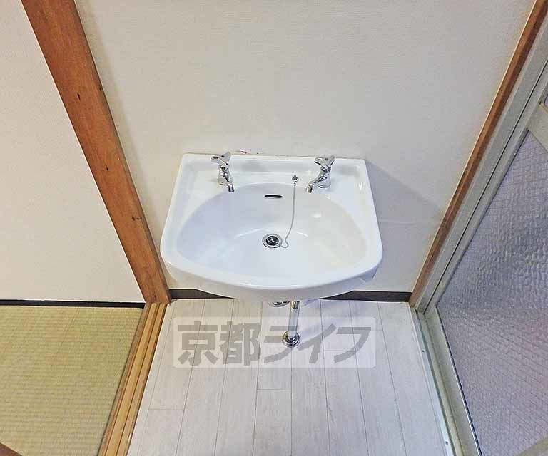 洗面設備　洗面台です。