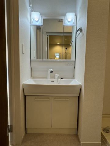 洗面設備　同仕様