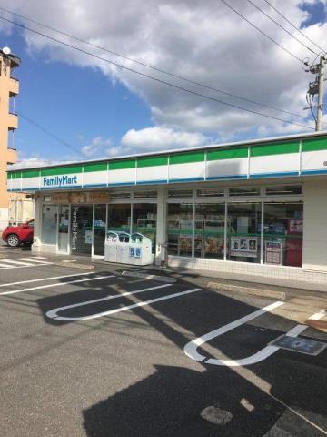 コンビニ　ファミマ（コンビニ）まで1000m