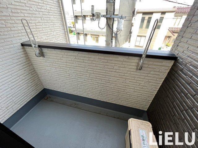 バルコニー　同施工会社施工物件の参考写真になります※現況優先