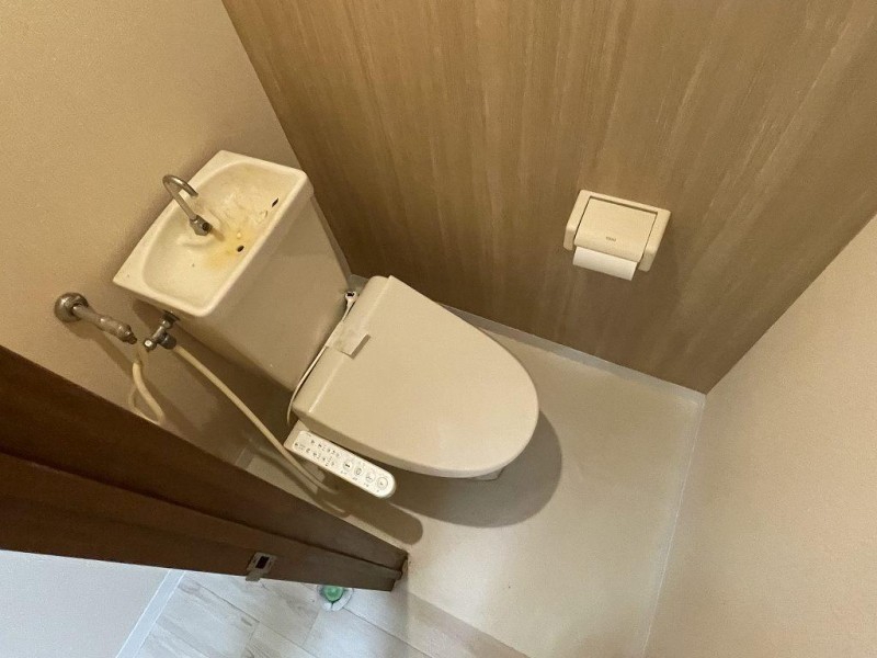 トイレ　トイレ