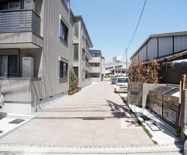リヴェール響の外観写真