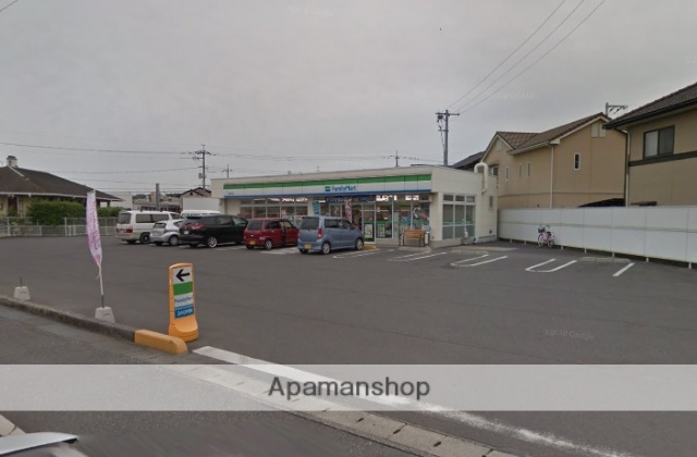 コンビニ　ファミリーマート（コンビニ）まで1030m