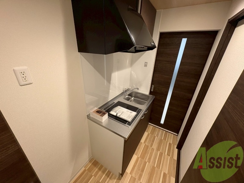 その他　キッチンはＩＨコンロ付きのシステムキッチンです。