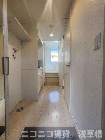 玄関　205号室イメージの為、現状を優先致します。