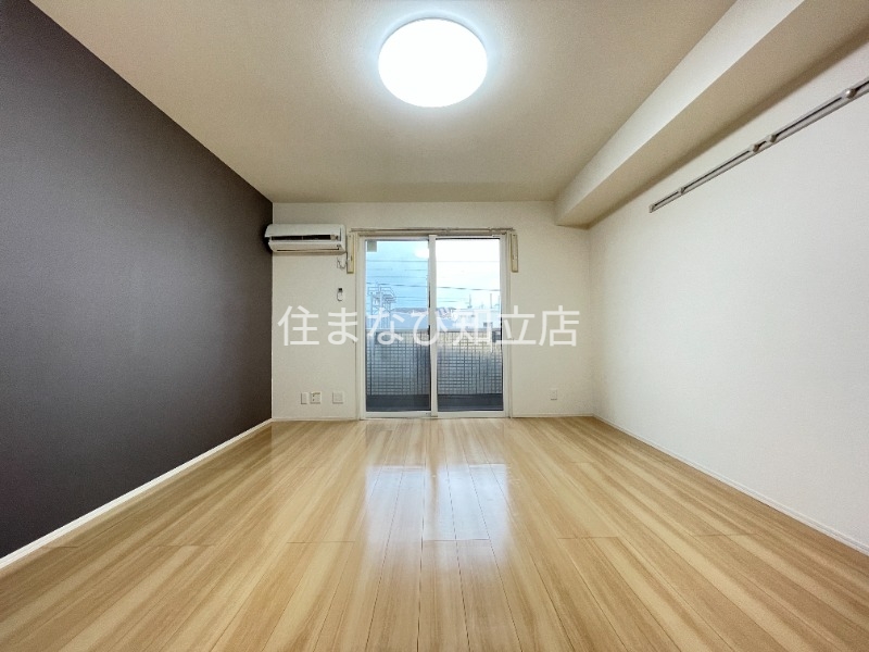 居室・リビング　別部屋写真