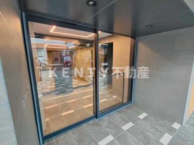 エントランス　建物の内部です