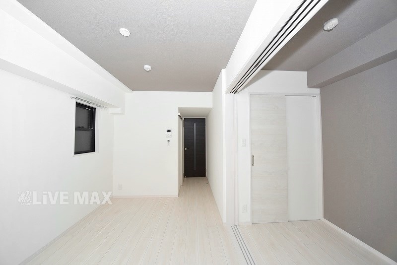 居室・リビング　※別号室参考写真