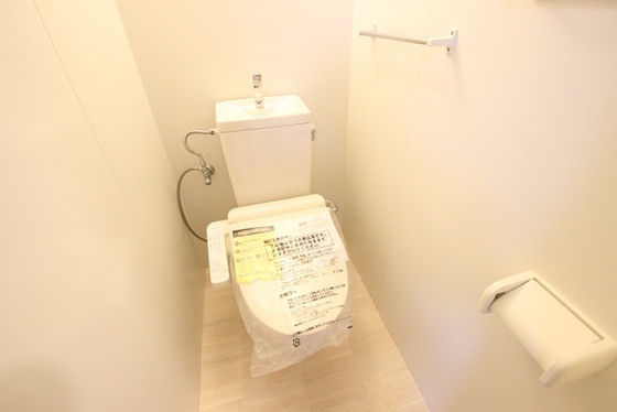 トイレ　※他のお部屋の写真利用しております