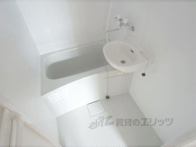 バス・シャワールーム　バス