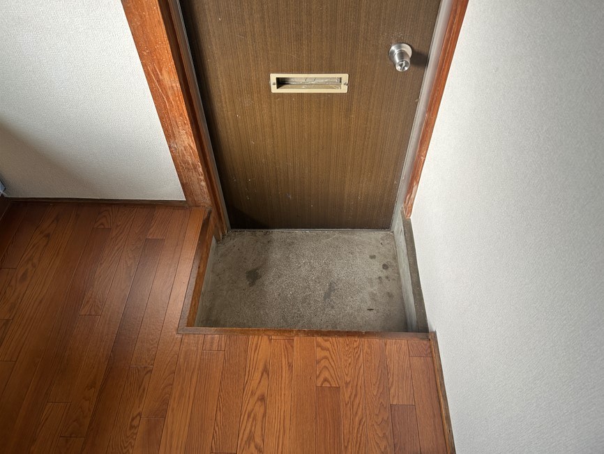 玄関　※別部屋参照