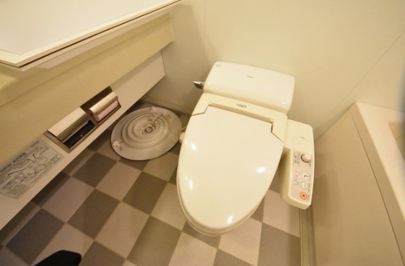 トイレ　別号室の参考写真です。