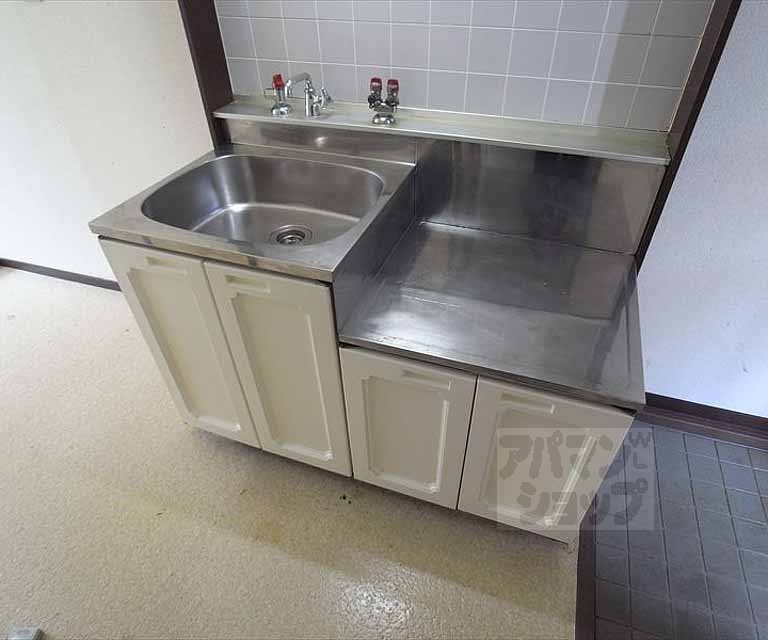 キッチン　二口コンロ設置可能キッチンです