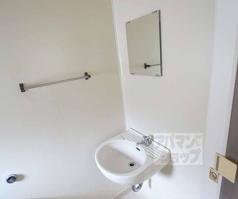 洗面設備　お風呂には洗面所がついています