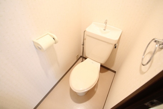 トイレ　※別部屋の写真です