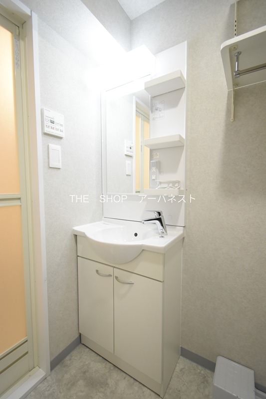 洗面設備　独立洗面愛完備